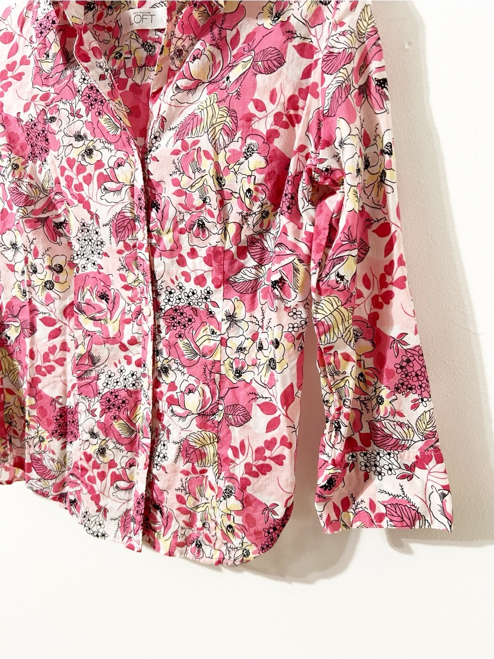 Ann Taylor LOFT Pink Floral Button Down Shirt 100% Cotton 3/4 Sleeve Blouse - Picture 3 of 9